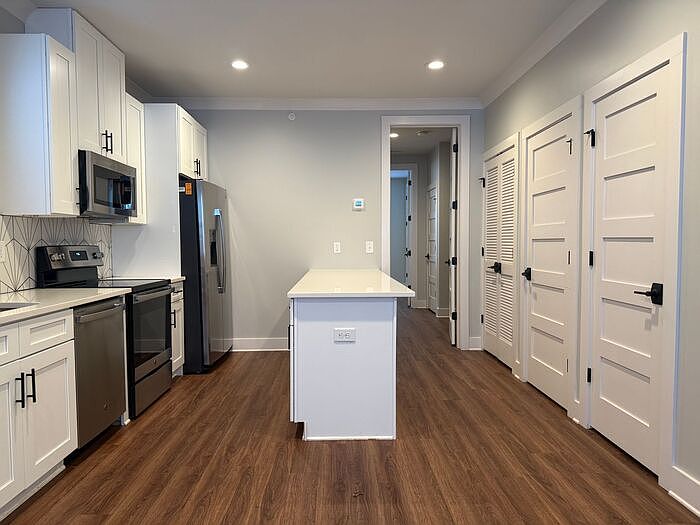 1st image of 805 Bradford Ave #202
