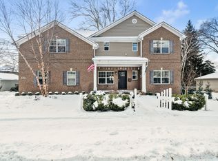 819 1st St, Rochester, MI 48307