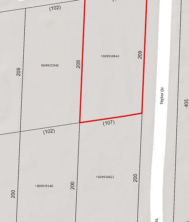 2nd image of 828 Old Crowder Dr