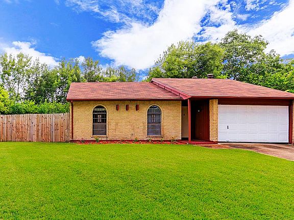 3rd image of 16839 Rapidcreek Dr