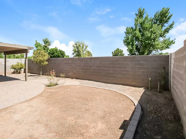 2443 E Meadow Mist Ln — Photo 15