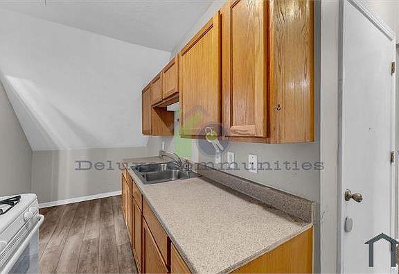 4th image of 1110 Madison Ave SE APT 2