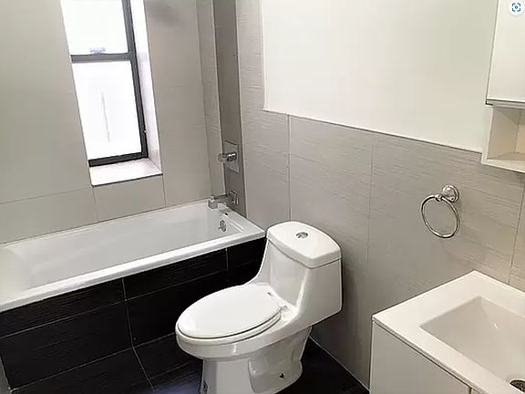 4th image of 3660 Waldo Ave APT 5M