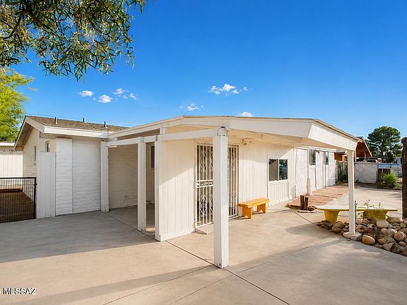 5th image of 825 W Oahu Ln