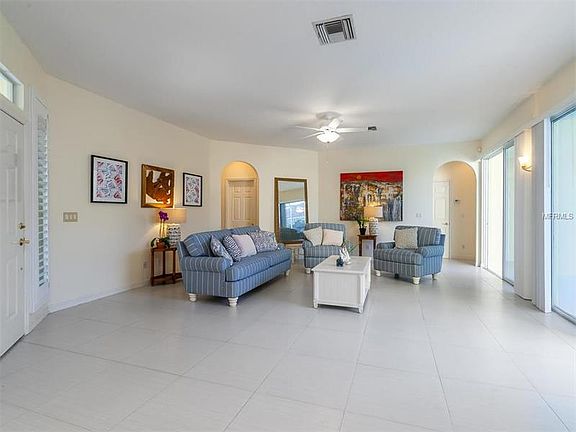 4th image of 71 Arbor Oaks Dr