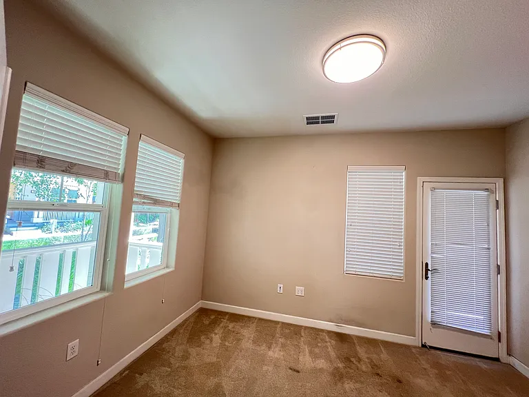 786 Cannery Pl — Photo 7