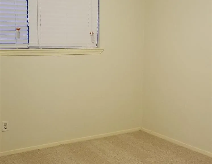 8807 Leader St — Photo 14