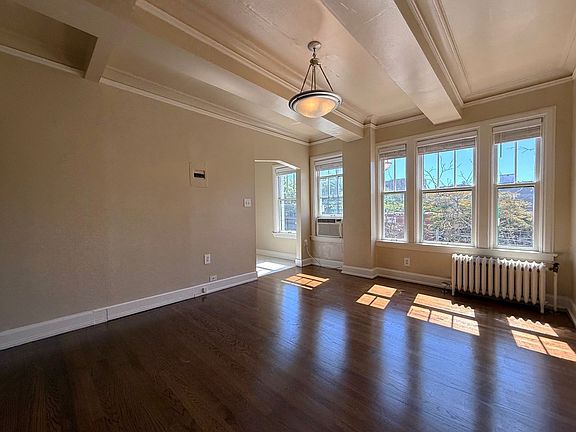 4th image of 311 6th Ave S Unit 208
