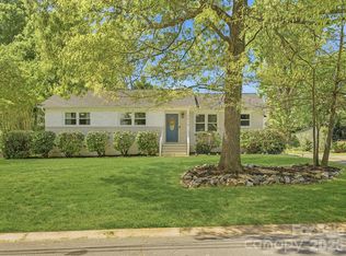 7516 Thorncliff Dr, Charlotte, NC 28210