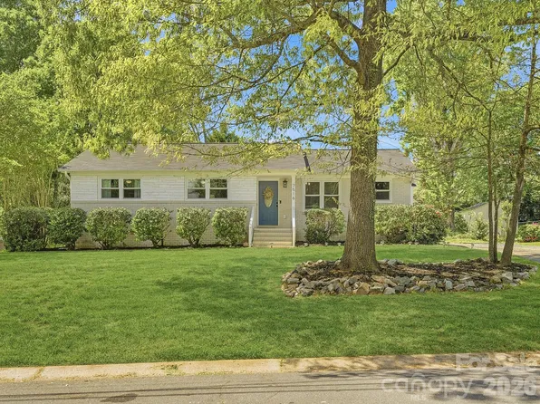 7516 Thorncliff Dr, Charlotte, NC 28210