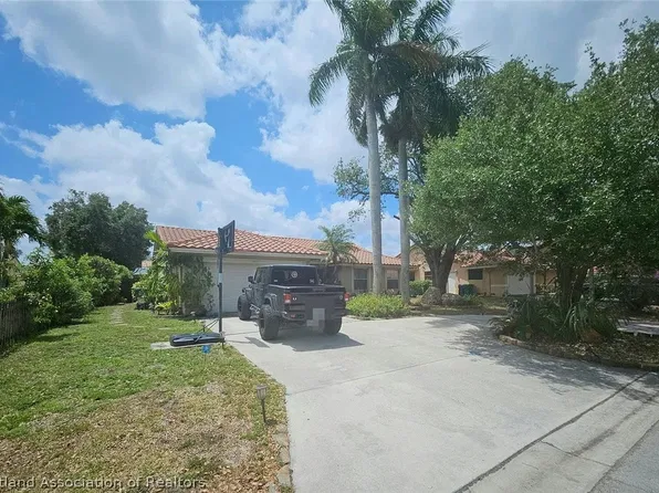 9600 NW 25th Ct, Coral Springs, FL 33065