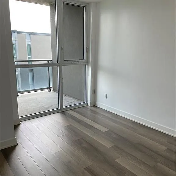 5220 Dundas St #D412 — Photo 5