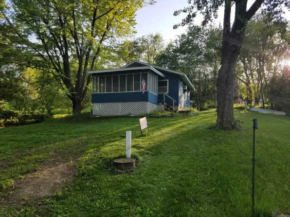 1050 Rock Crk W, Kellogg, IA 50135