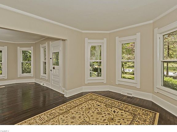 3rd image of 4389 Lander Rd