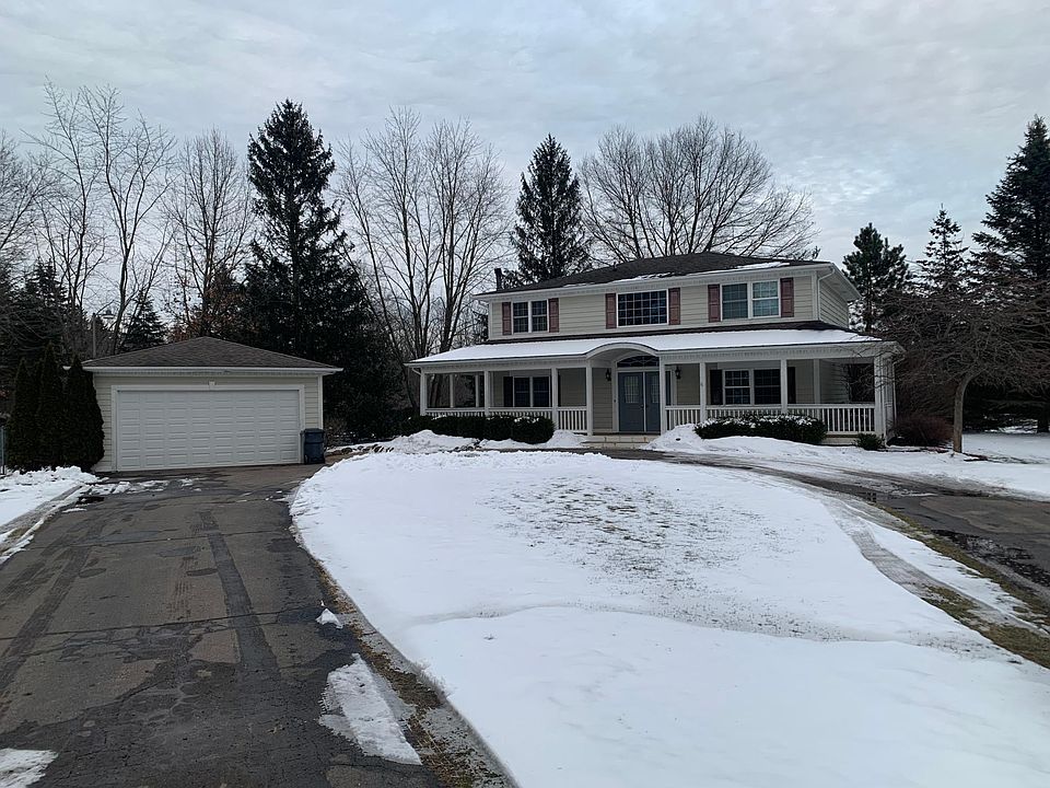 1st image of 9445 Softwater Woods Dr