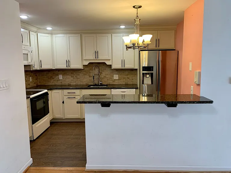 2751 Pennsylvania Ave #B107 — Photo 16
