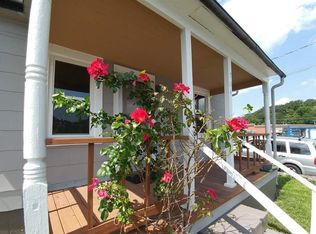 704 D St, Staunton, VA 24401