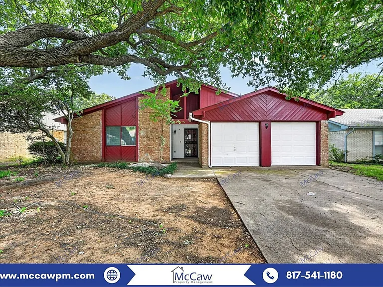 2913 Green Ridge St — Photo 1