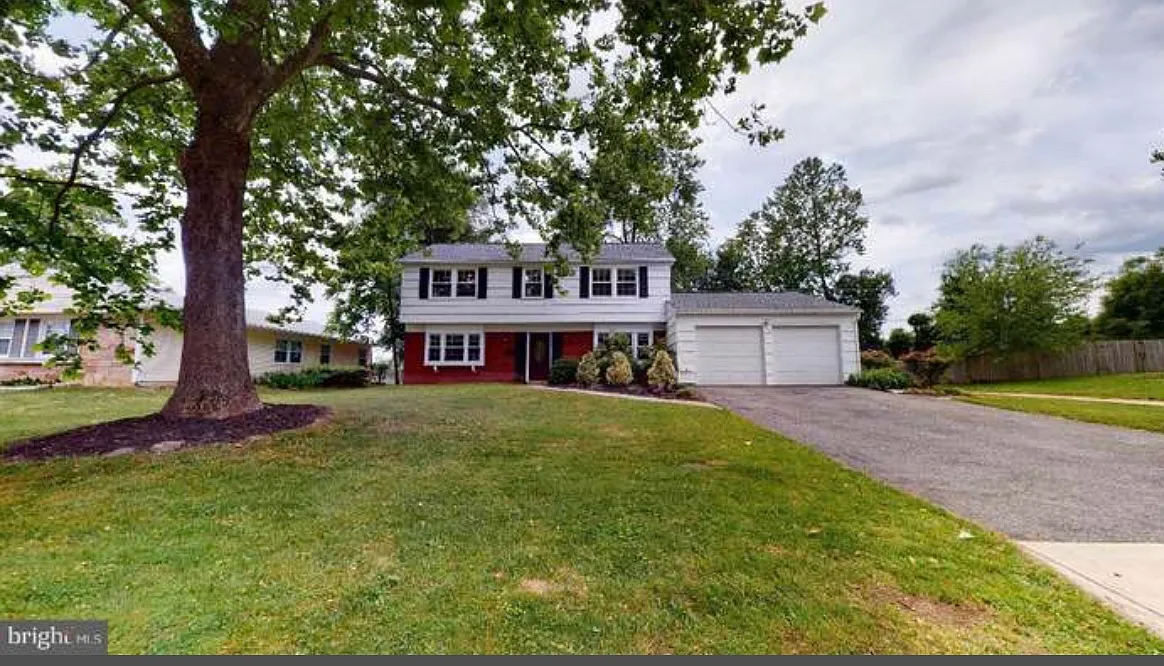 Riverton Ln, Bowie — Photo 1