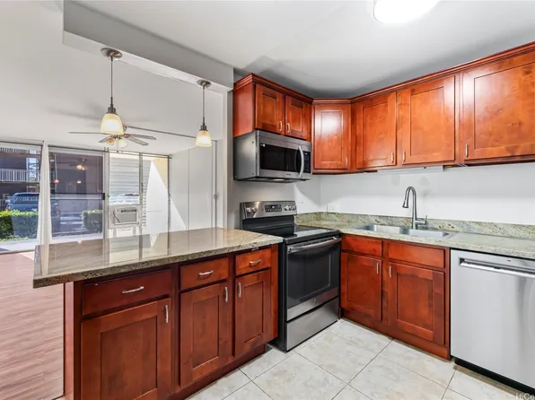 95-2057 Waikalani Pl APT C105, Mililani, HI 96789