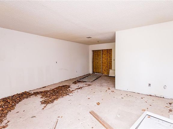 5th image of 6600 NW 16th St