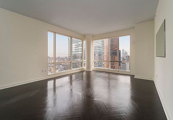 3rd image of 230 W 56th St APT 56B