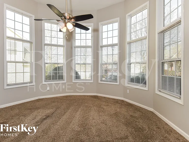 3075 Highgreen Trl — Photo 6