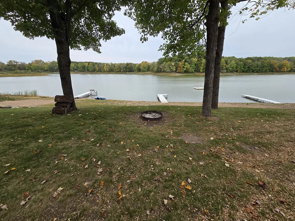 2 bed, 800 sqft, $1,800 — Photo 2