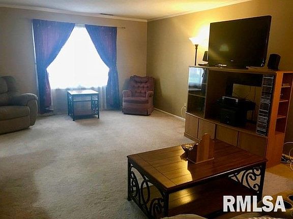 3rd image of 3532 N Sandia Dr