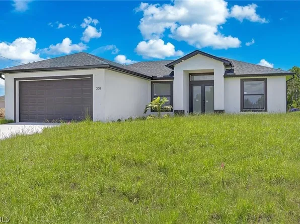 208 Pembroke St, Lehigh Acres, FL 33974