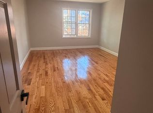 8342 159th St FLOOR 2, Jamaica, NY 11432