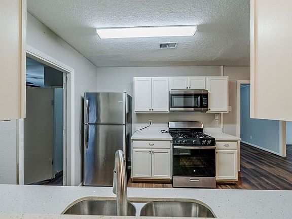 5th image of 7226 Gore Dr