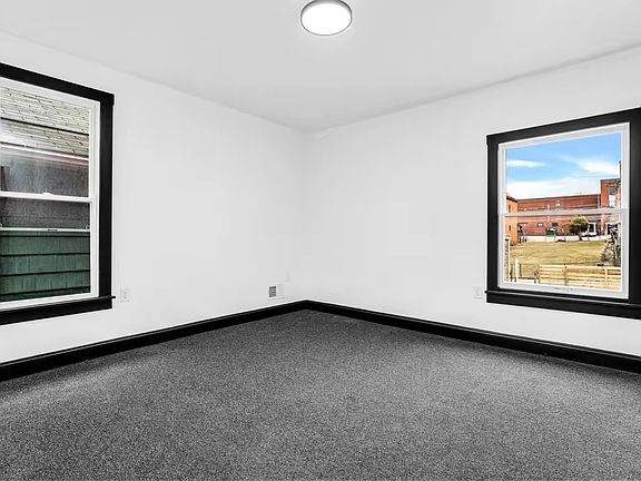 4th image of 214 E 16th Ave #1