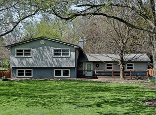 7N850 Sycamore Rd, St Charles, IL 60175