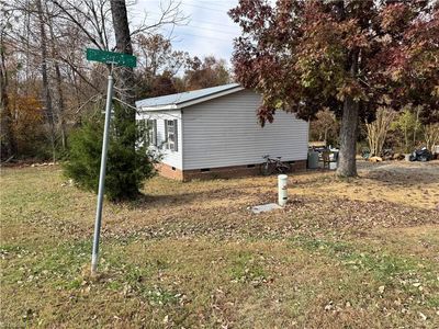 293 Regina Dr, Thomasville, NC, 27360