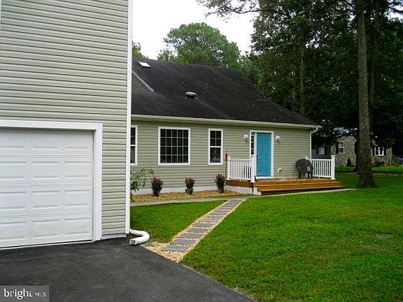 3rd image of 26305 Miller St