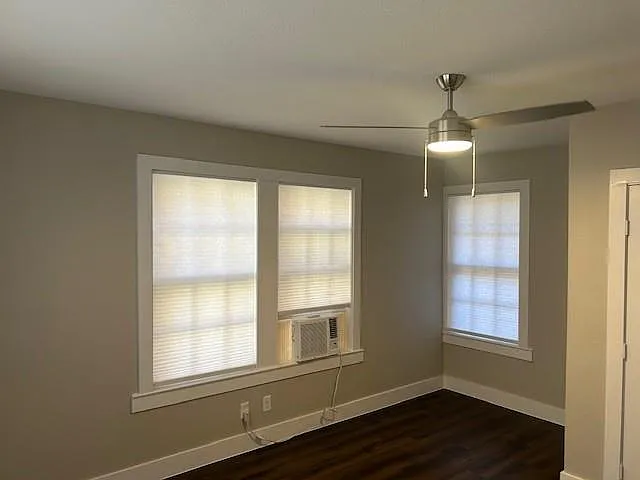 2428 Avenue 0 1/2 St #2 — Photo 11