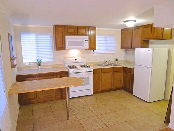 5th image of 1406 W Lily Ave
