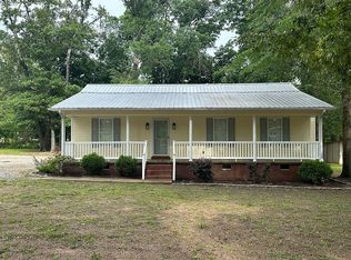 40 Love Ln, Savannah, TN 38372