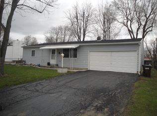 205 Surrey Ln, Greenville, OH 45331