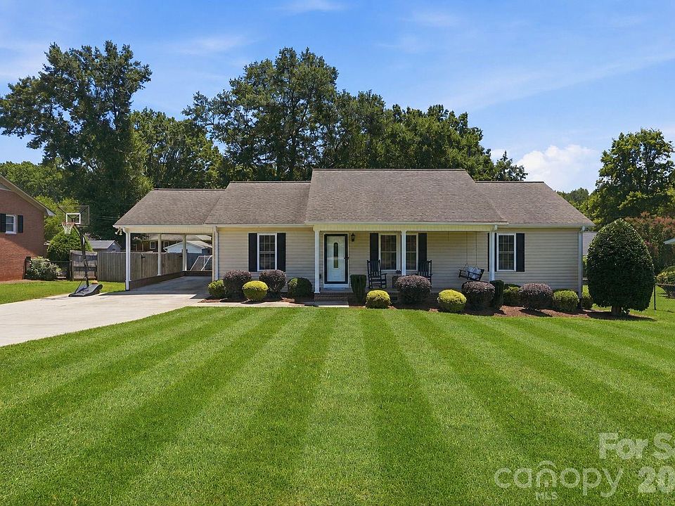 1st image of 107 Wendover Dr