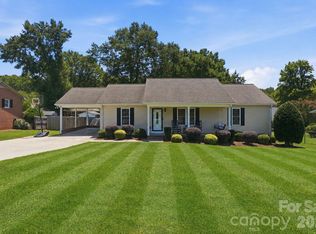 107 Wendover Dr, Lincolnton, NC 28092