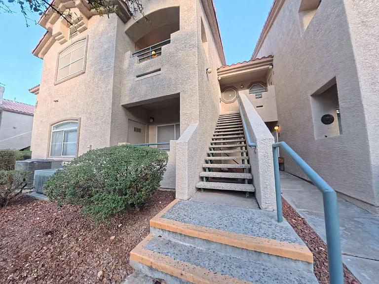 5415 W Harmon Ave #2137 — Photo 32