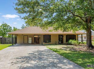 1127 Willow Brook Ave, Denham Springs, LA 70726
