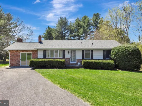 305 Chelsea Ct, Sykesville, MD 21784