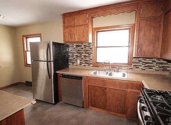 2nd image of 2090 Ames Ave