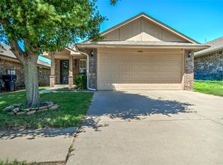 1029 Switzerland Ave, Yukon, OK 73099