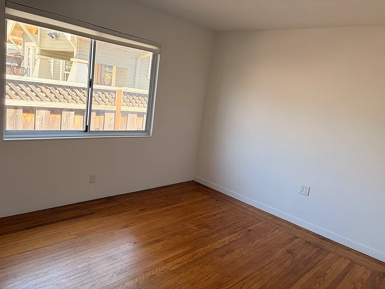 1310 Virginia St — Photo 4