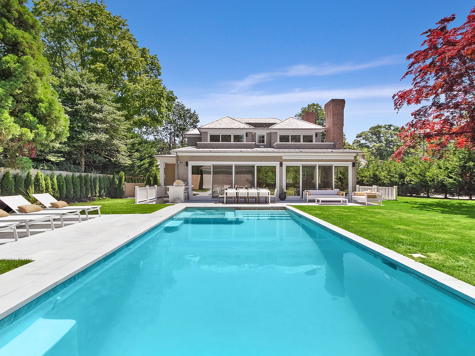 Stunning Near The Village Of East Hampton — Photo 2