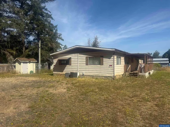 40115 Mountain Home Dr, Sweet Home, OR 97386